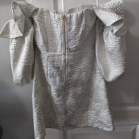 Off-Shoulder Puff sleeve Mini Dress - Picture 3 of 5